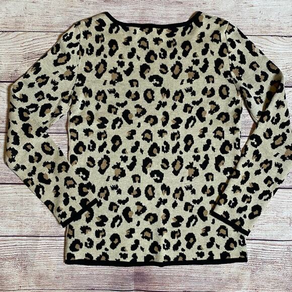 VELVET by Graham & Spencer Leopard Print Sweater Size Small Long Sleeve Pullover - Picture 4 of 12